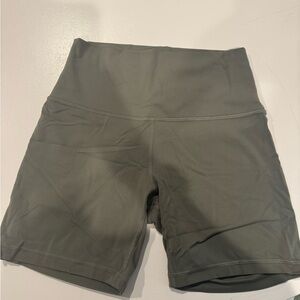 Lululemon Align Shorts, Womens size 6, 6” Grey Sage
